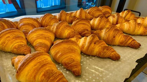 クロワッサン 月のトリコ碧南店の画像