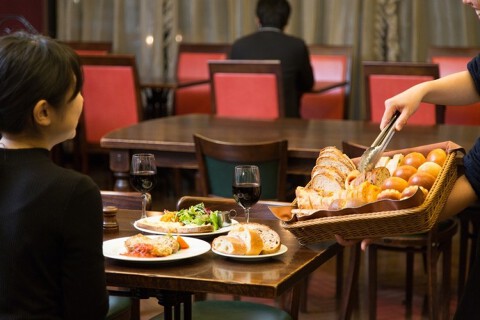 ベーカリーレストラン　進々堂 三条河原町店の画像