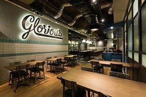 Glorious Chain Cafe Shinsaibashiの画像