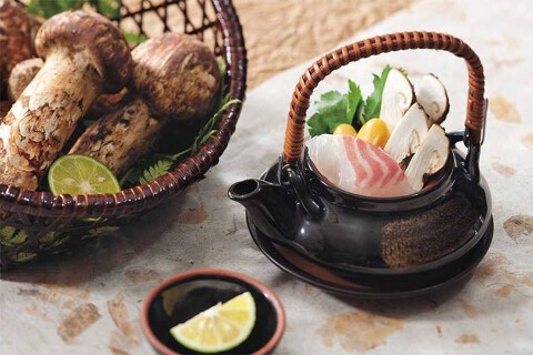 梅の花 神戸元町店の画像