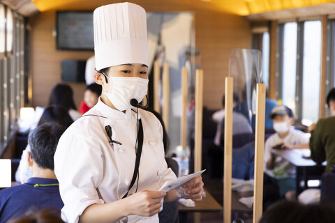 西武旅するレストラン「52席の至福」の画像