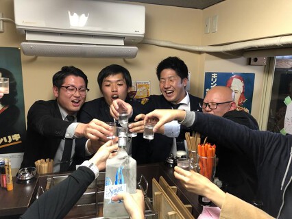 立ち呑みの虎の画像