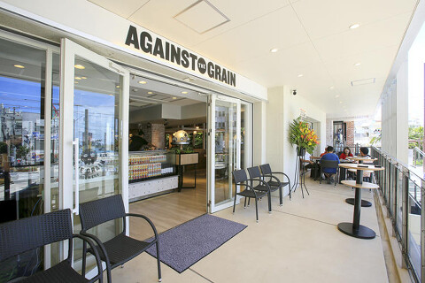 AGAINST THE GRAIN 石垣の画像