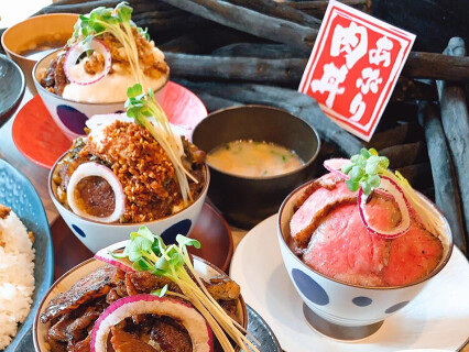 あぶり肉丼 えんじゅう屋の画像