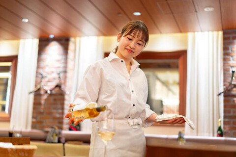 THE CAVE DE OYSTER 東京駅八重洲地下街の画像