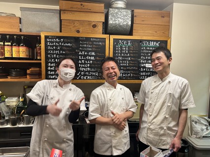 焼き焼き　おかもとの画像