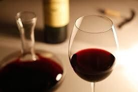 新規オープンのワインバーの画像