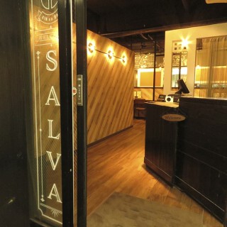 金のバル SALVAの画像