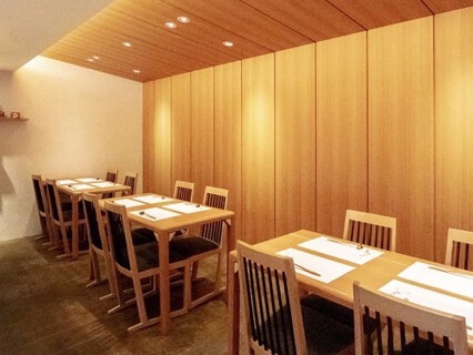 根津 甚三紅の画像