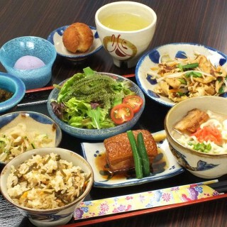 沖縄料理 花丁字の画像