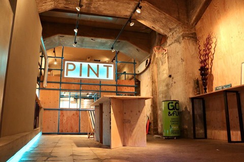 PINT GARAGE CAFEの画像