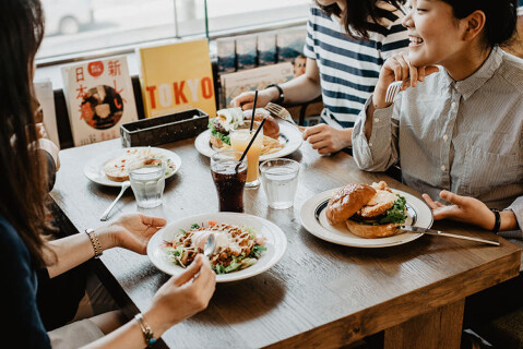 エンブレムホステル西新井　カフェ＆バーの画像