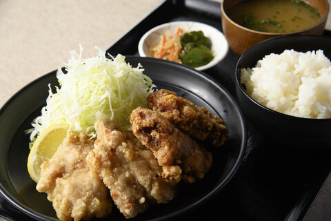 横浜まるざ唐揚げ工房の画像