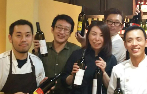 九吾郎ワインテーブルの画像