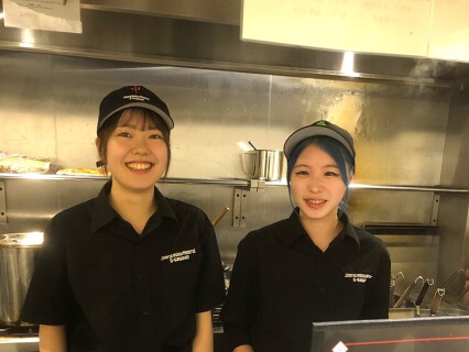 人類みな麺類とエスサワダの画像