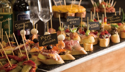 Bar & Tapas Celonaの画像