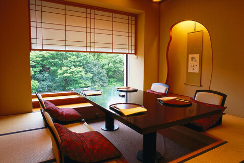 紀尾井 なだ万の画像