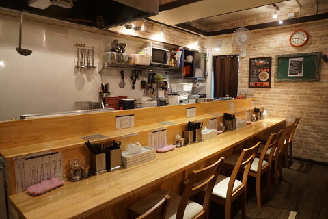 地球の中華そばの画像