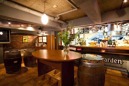 スタンディングバー プチコニシの画像