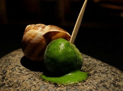 spontaneousの画像