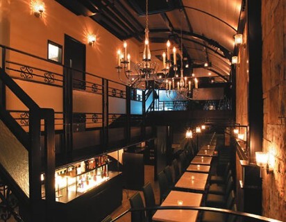 Cave Bar 紅梅河岸の画像