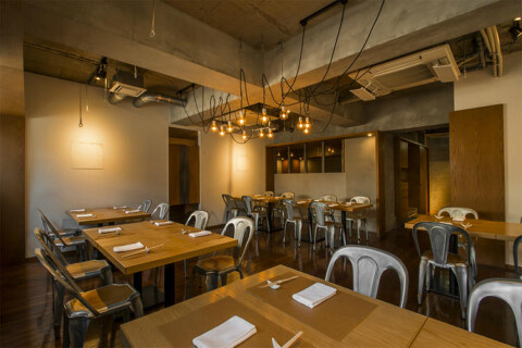 中勢以　内店の画像