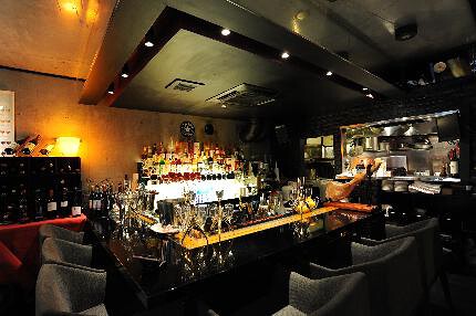 ワインと熟成肉　ハイダウェイズダイニングの画像