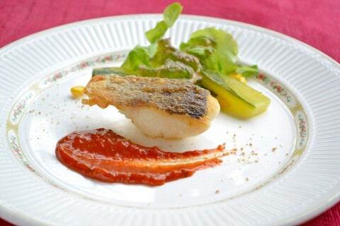 樹と葉っぱ　相模原市緑区　産婦人科キッチンの画像