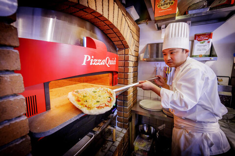 クラブ・コントラーダの画像