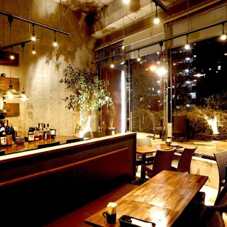 ファイティングクック　ローストチキンクラブの画像