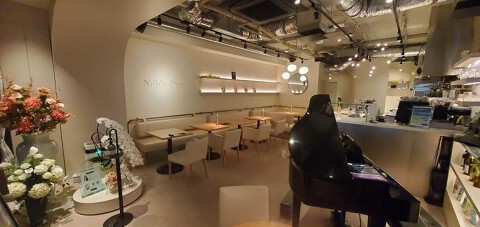 café & wine bar Noble Oneの画像