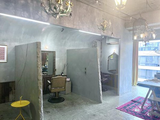attic hair design & kammi lab(ヘアサロン・アティック) ヘアサロン＋クッキースタジオの内装・外観画像
