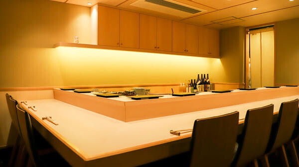 鮨 竜太 鮨店の内装・外観画像