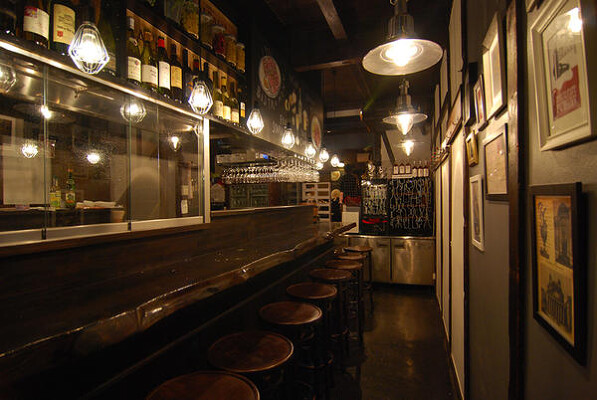大衆ビストロ料理とBeer&Wine びすとろう バー, 居酒屋の内装・外観画像