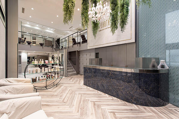 HAIR & MAKE EARTH　銀座店 美容室(ヘアサロン)の内装・外観画像