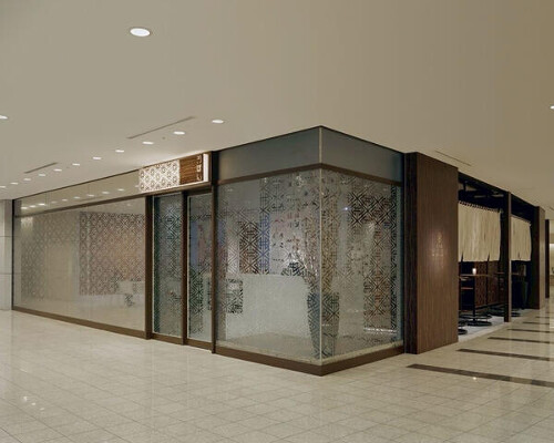 日本橋ぼんぼり 汐留店 鶏料理専門店の内装・外観画像