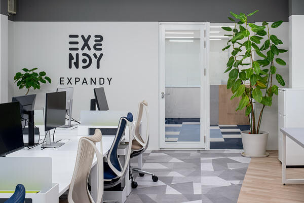 EXPANDY _ 02 オフィスの内装・外観画像