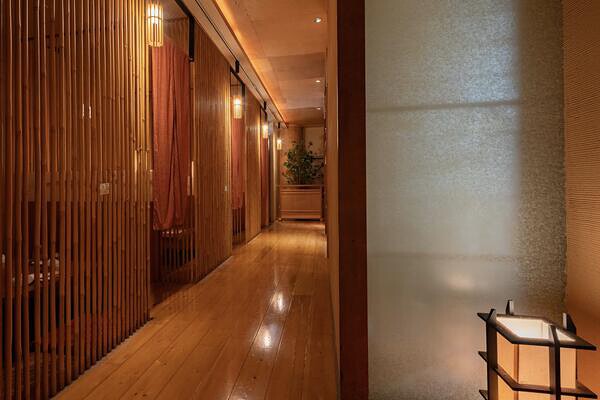 札幌弥助 桜木町店 居酒屋の内装・外観画像