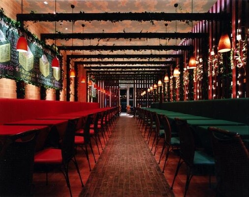 にんにくや　イオンモール大和店 レストラン・ダイニングバーの内装・外観画像