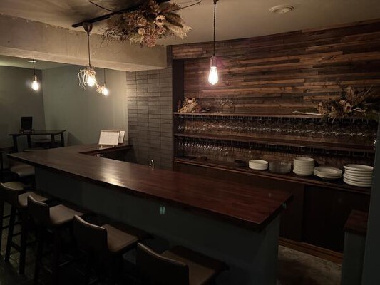 ROLLS レストラン・ダイニングバーの内装・外観画像