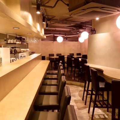 博多焼き鳥と絶品九州もつ鍋 絆串 栄店 居酒屋の内装・外観画像