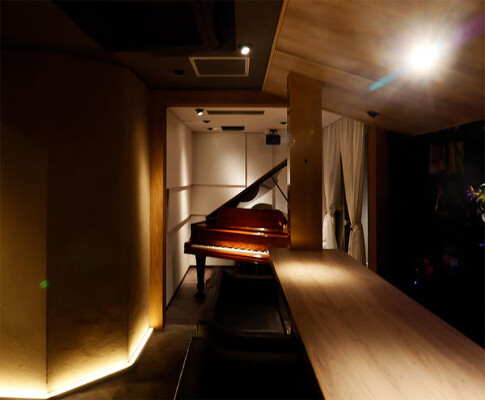 Piano Bar  La bel Esprit ピアノバーの内装・外観画像