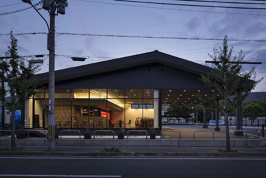 トヨペットステーション山科・山科店 自動車販売の内装・外観画像