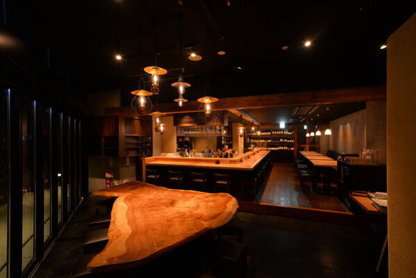 やきとり荒木山 四谷店 焼鳥の内装・外観画像