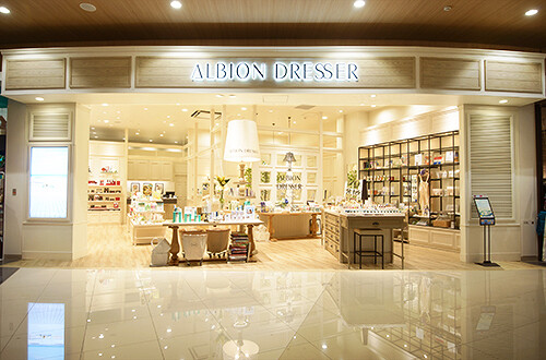 ALBION DRESSER 新小松店 ライフスタイルコスメストアの内装・外観画像