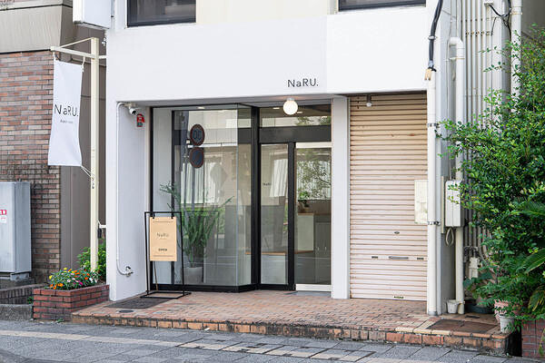 NaRU. 美容室(ヘアサロン)の内装・外観画像