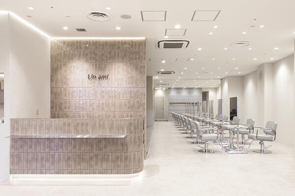 Un ami shinjuku 美容室・理容室・ヘアサロンの内装・外観画像