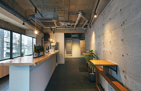 FAR WINE SHOP ワインショップの内装・外観画像