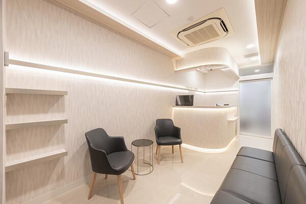 LUX EYE CLINIC 眼科の内装・外観画像