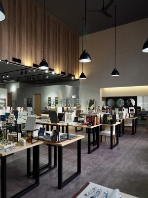 メガネセンター郡山本店 眼鏡店の内装・外観画像